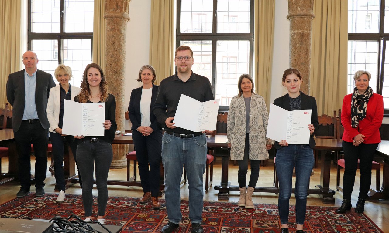 Gruppenfoto bei der Verleihung des Marianne-Barcal-Preises 2021.