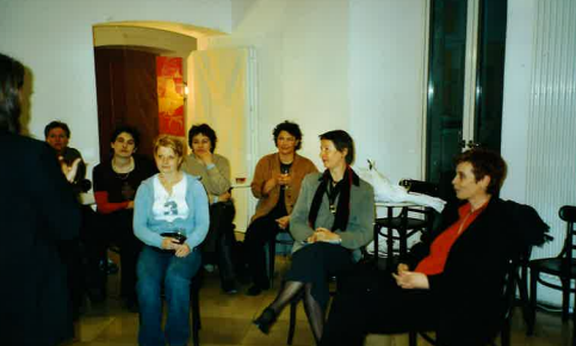 Gruppe von Menschen beim Abschlussfest