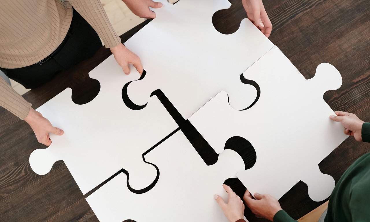 zu sehen sind Puzzleteile