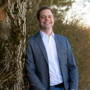 Ass.-Prof. Dipl.-Kfm. Mag. Christian Seubert, PhD