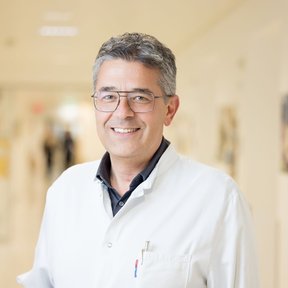 Univ.-Prof. Dr. Alex Hofer