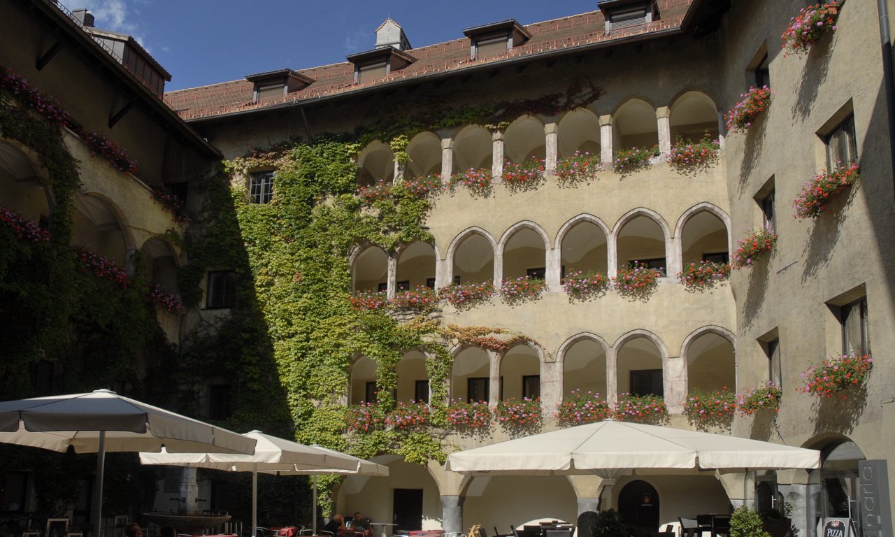 Fassade des Rathauses in Schwaz, Tirol
