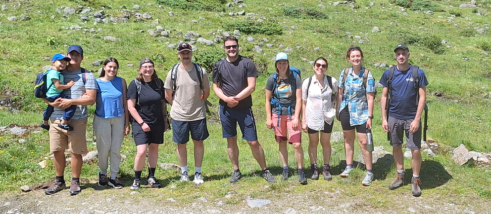 groupphoto hike 2025