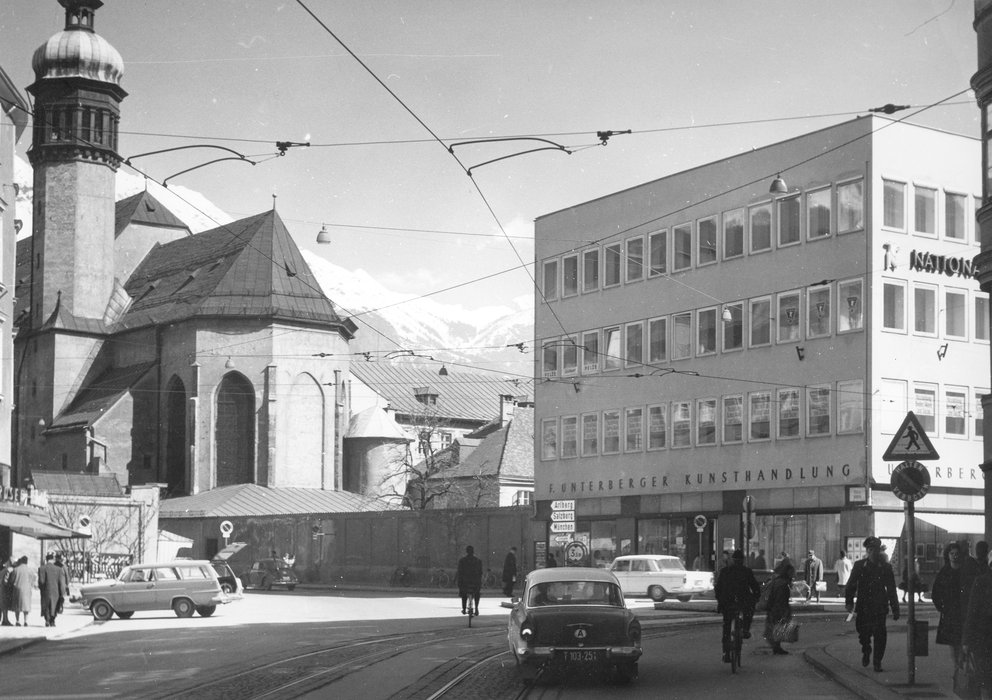 Hubert Prachensky, Haus Unterberger, Museumstraße 1, Innsbruck (1952). © Archiv für Bau.Kunst.Geschichte, Nachlass Ekkehard Hörmann.
