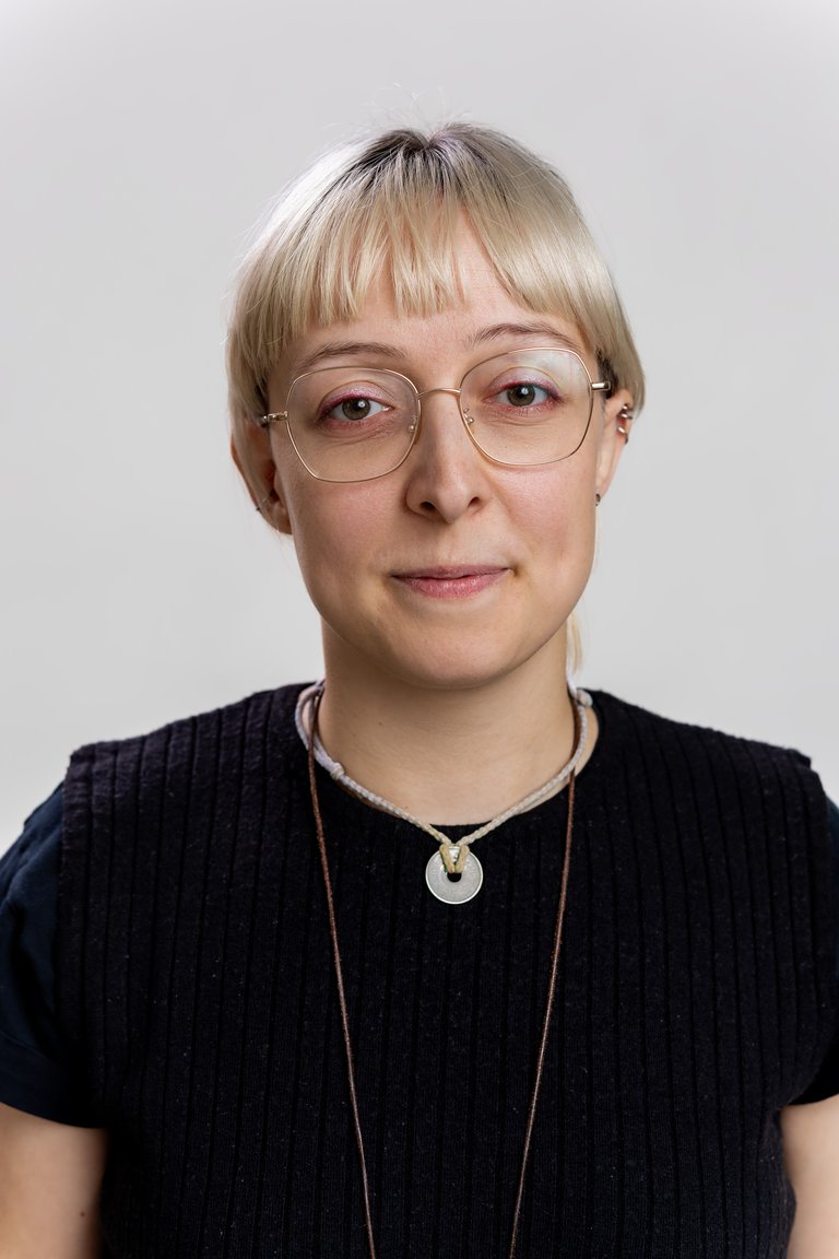 Leonie ist als Koordinatorin für alle Fragen rund um den Studierendenaustausch zuständig