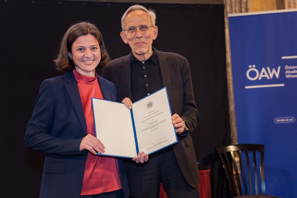 Hans und Walter Thirring Preis