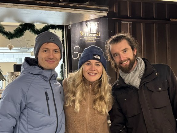 Weihnachtsfeier 2025 Eisstockschiessen ThomasFranziChris