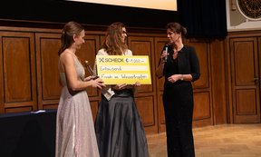 Überreichung des Preises