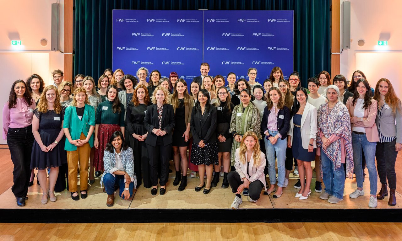 Gruppenfoto der ausgezeichneten Wissenschaftlerinnen