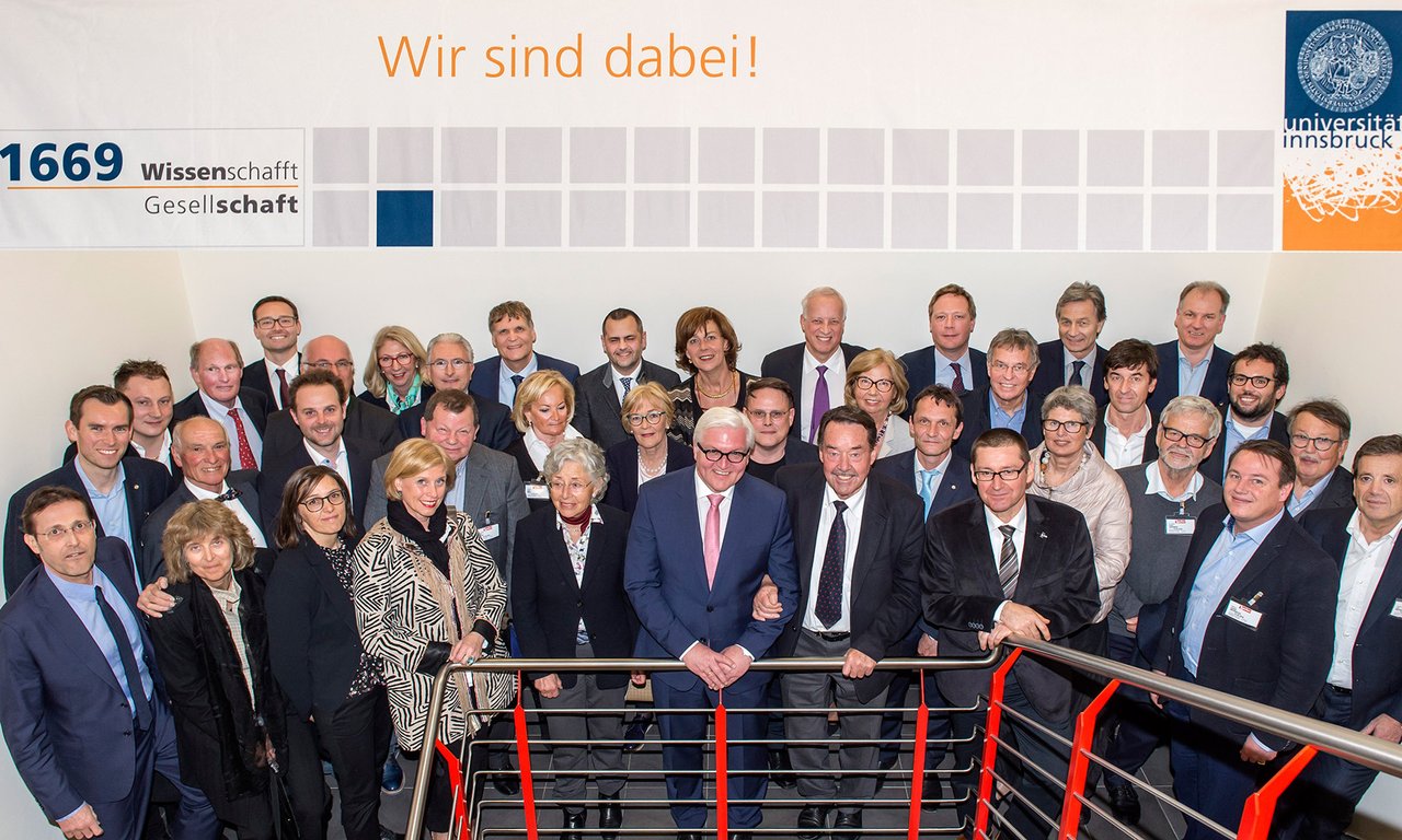 Frank-Walter Steinmeier mit Förderern und Vertretern der Universität Innsbruck