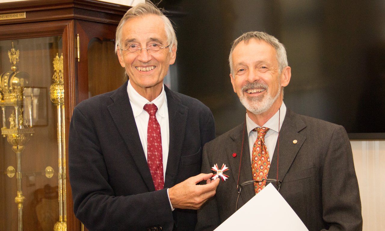 Ehrenkreuz für Georg Kaser