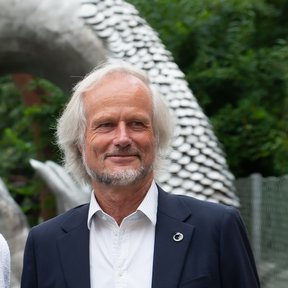 Dr. Erich Gnaiger