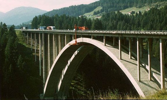 AB Massiv- und Brückenbau