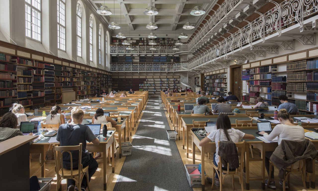 Blick in den Lesesaal