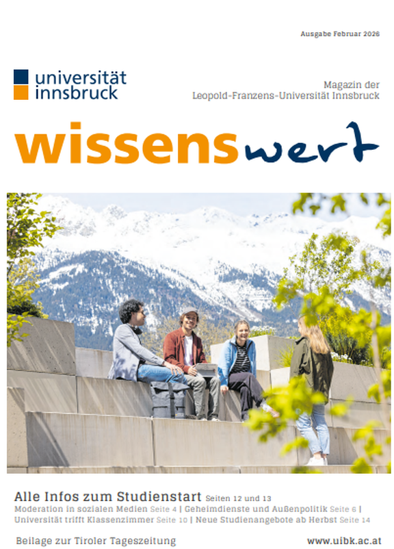 Cover des Magazins Wissenswert mit Studierenden auf Treppe