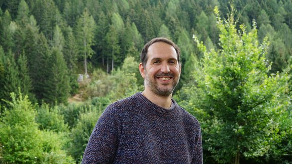 12_grouphike 12_grouphike