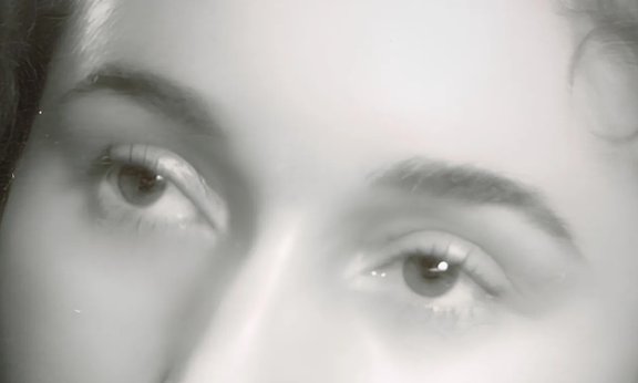 Close up Leocadia Justman