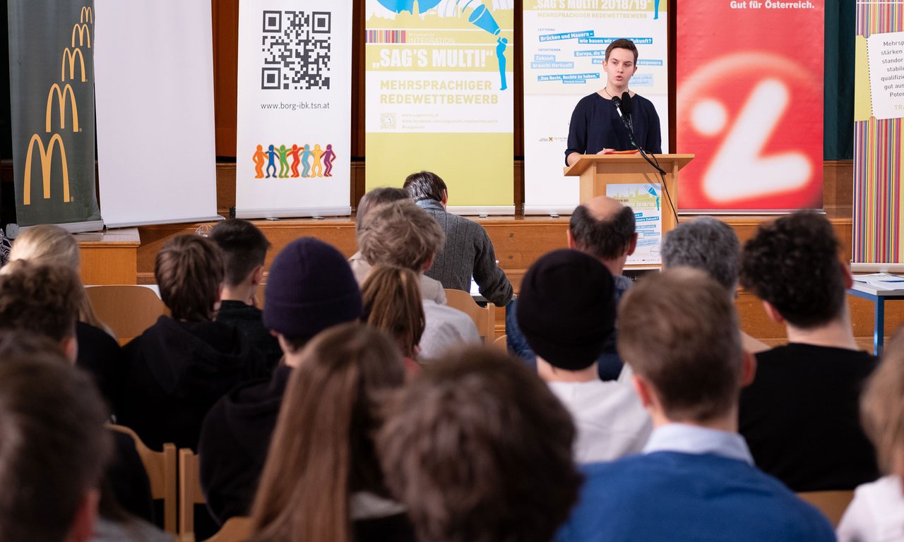 Blick auf die Teilnehmerinnen und Teilnehmer