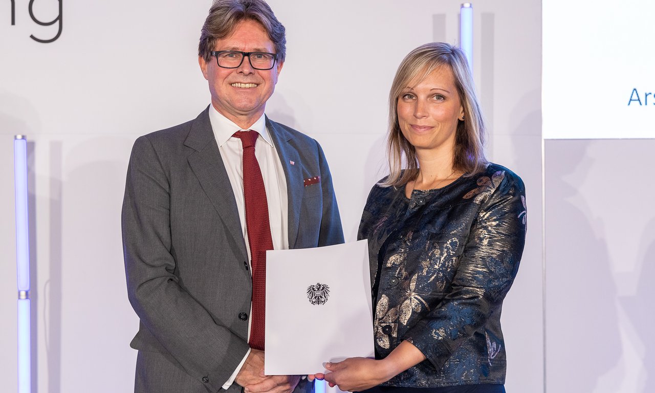 Marina Hilber und Bundesminister Martin Polaschek