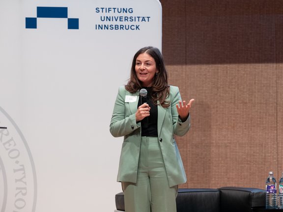 Foto von Marion Plattner auf der Bühne