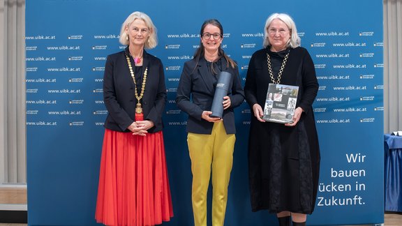 Rektorin Veronika Sexl, Daniela Glätzle-Rützler, Vizerektorin Janette Walde