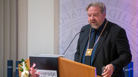 Laudator Dekan Dirk Rupnow