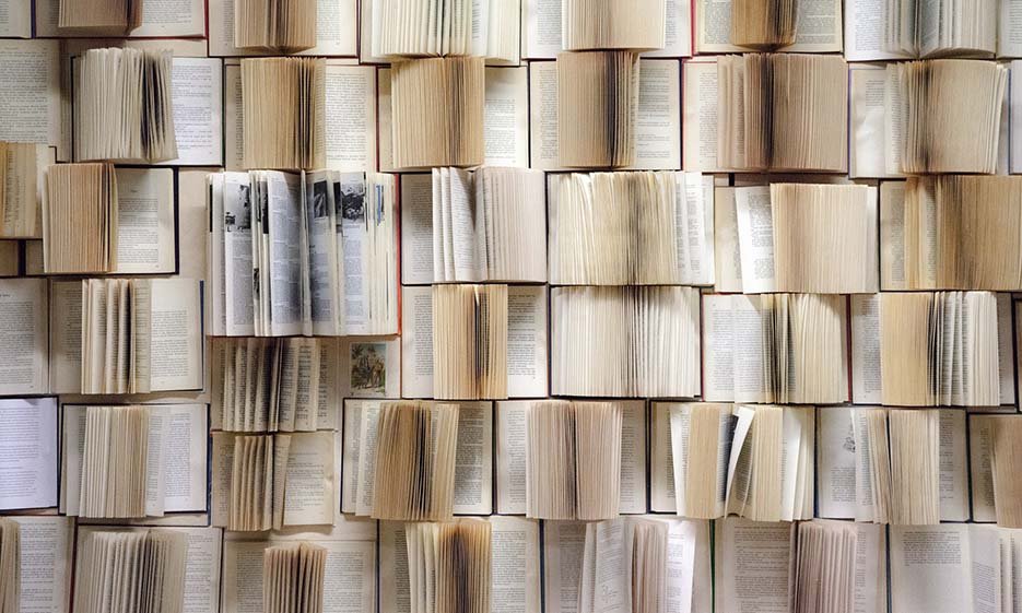 bookwall_935x561