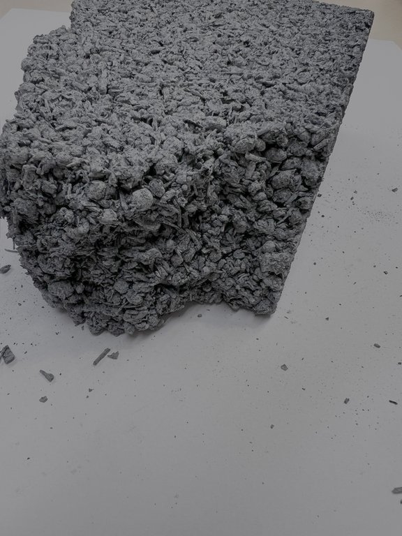 Kalkgebundene Pflanzenkohle