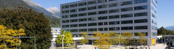 Campus Technik im Sommer