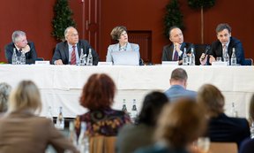 Bild vom Podium bei der Veranstaltung