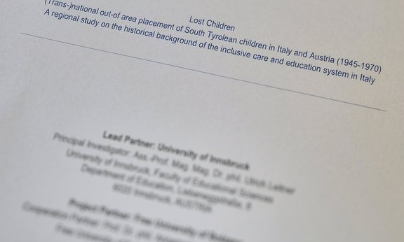 Abfotografiertes Dokument mit dem Titel "Lost Children"