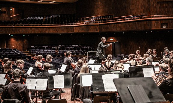 Orchester im Konzertsaal