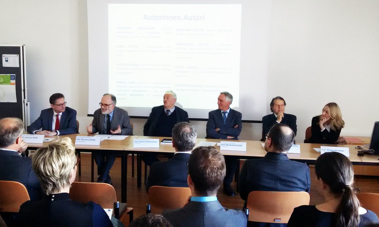 RednerInnen am Podium bei der Veranstaltung