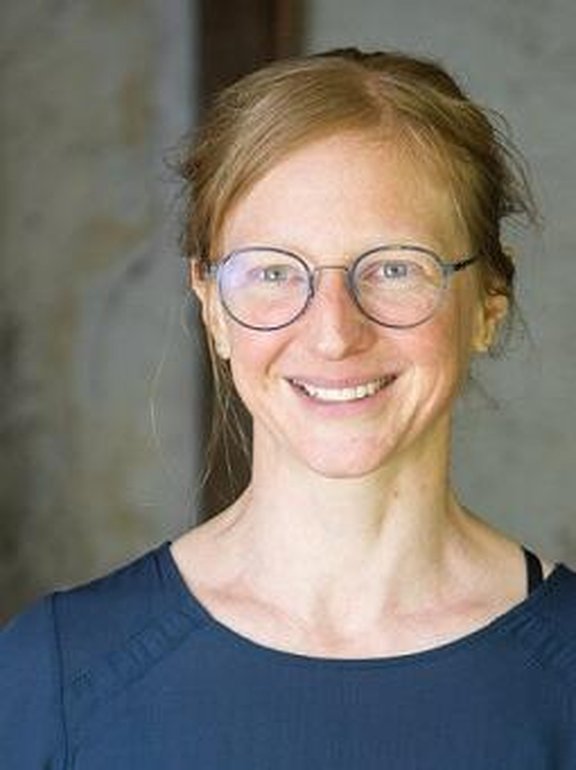 Portrait Gertraud Medicus