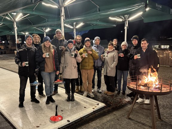 Weihnachtsfeier 2025 Eisstockschiessen Bahn
