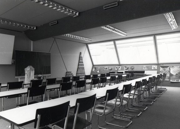 Stadtarchiv, Klassenzimmer 1979,Ph-G14657.