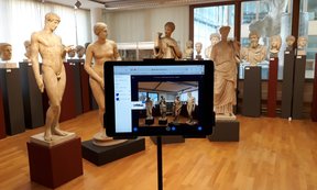 Virtuelle Führung durch das Archäologische Universitätsmuseum.
