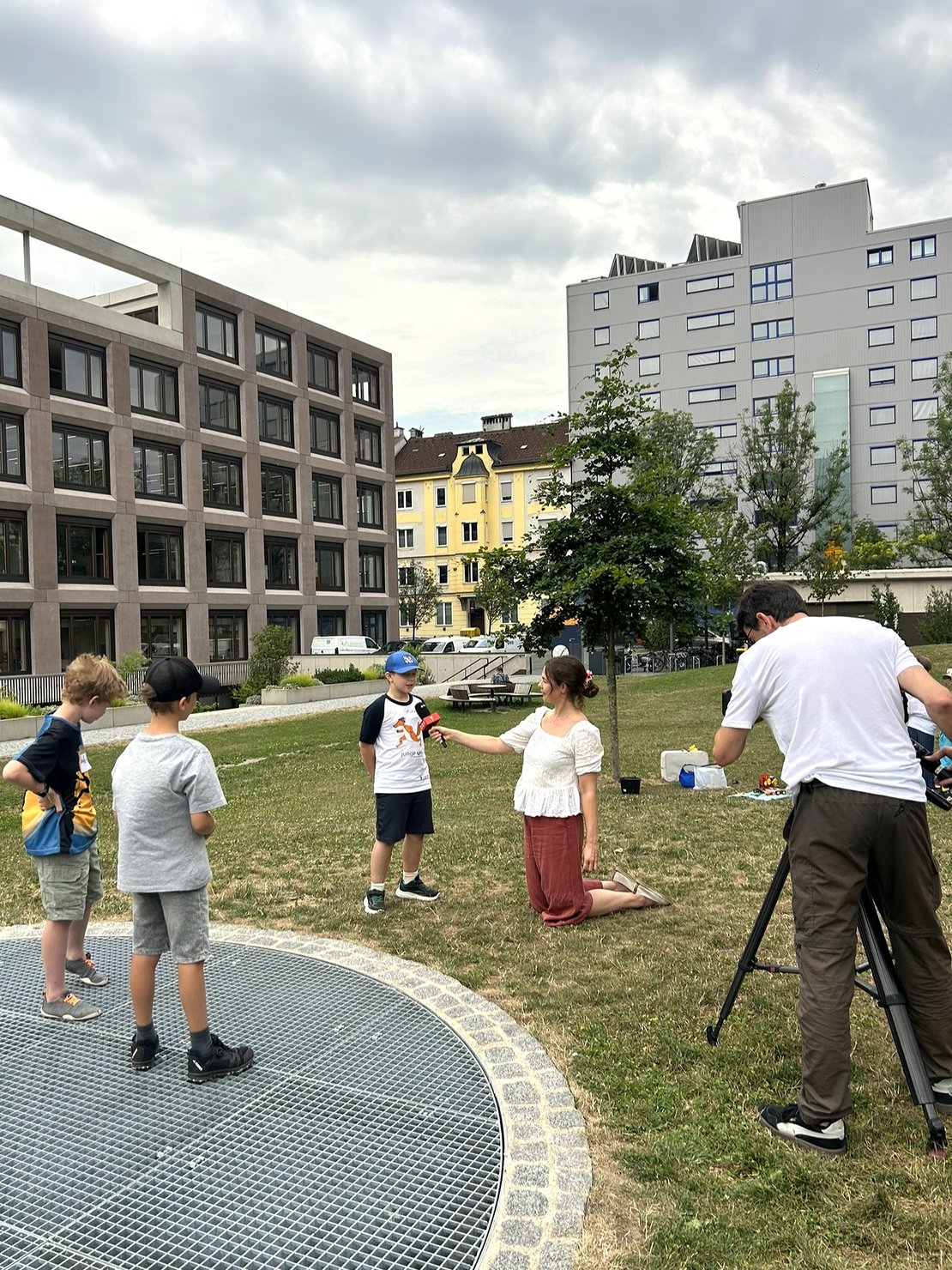 Interview mit Bub vor Agnes Heller Haus