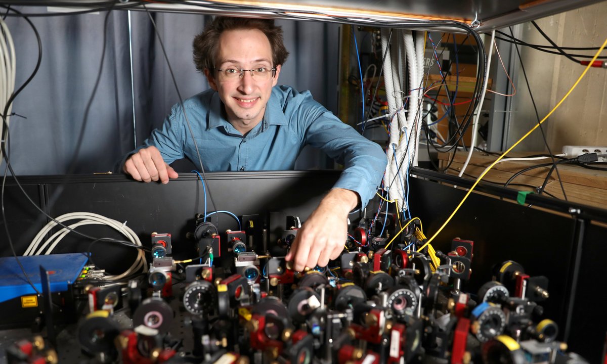 Fizyk kwantowy Martin Ringbauer otrzymuje grant ERC na start-up