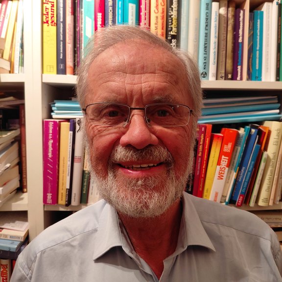 Dr. Martin Gartner