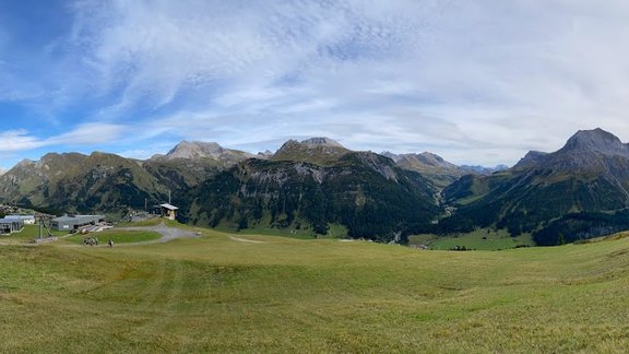 9_grouphike_2 9_grouphike_2