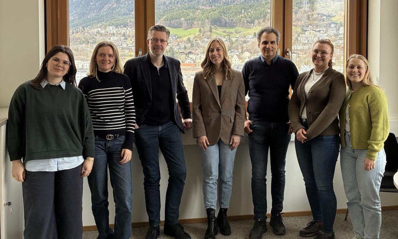 Gruppenfoto der Teilnehmenden