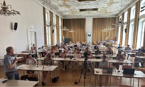 aus-der-fakultaet_1800x1080