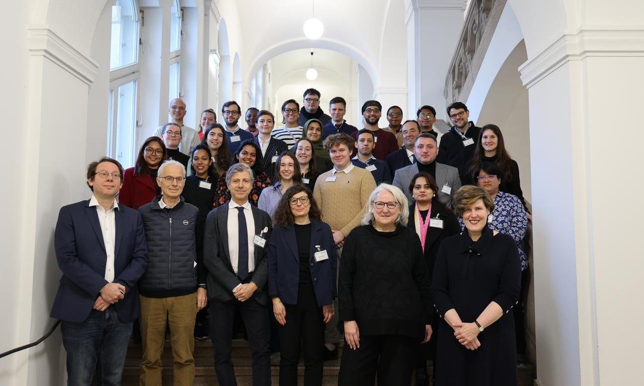 Gruppenbild der Teilnehmer:innen