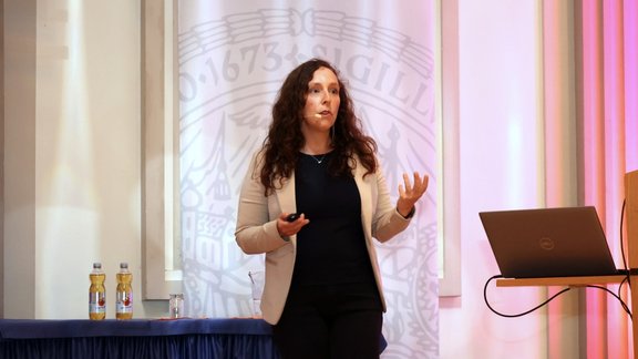 9_keynotetalk_randall2