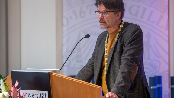 Laudator Dekan Wilhelm Guggenberger