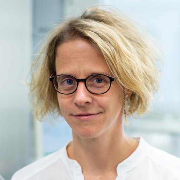 Prof. Dr. Julia Kunze-Liebhäuser