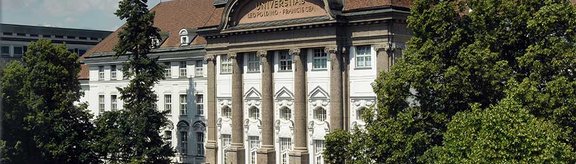 Hauptgebäude