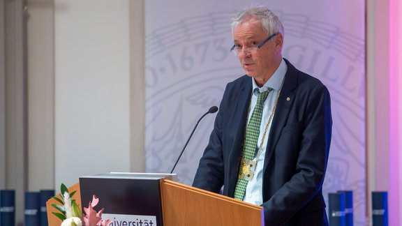 Laudator Dekan Paul Illmer