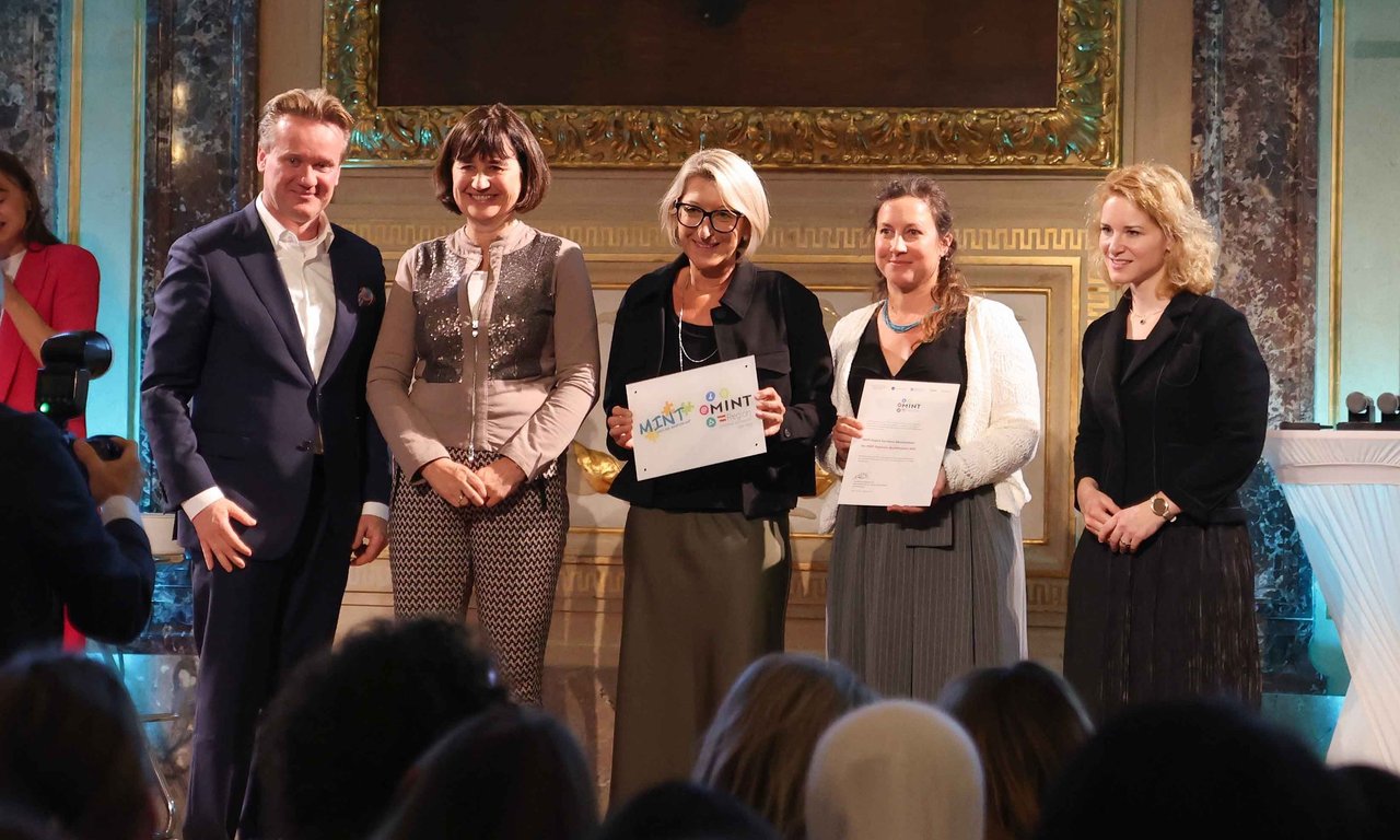 Gruppenbild bei der Verleihung